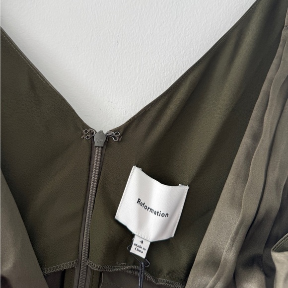 REFORMATION NWT Stasia Dress in Pine Tree - Picture 9 of 9